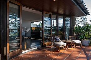 Beach Hotel Resort