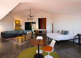 Beach Hotel Resort
