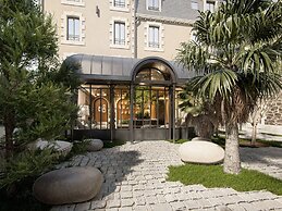 Grand Hôtel de Courtoisville