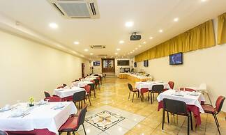 Ranch Palace Hotel