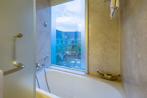 Vivanta Bengaluru, Whitefield