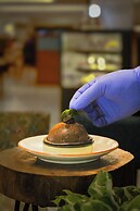 Grand Mercure Vadodara Surya Palace Hotel