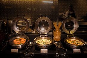 Grand Mercure Vadodara Surya Palace Hotel