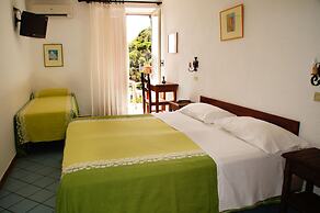 Don Pedro Hotel