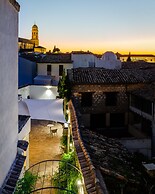 Hotel  YIT La Casona del Arco
