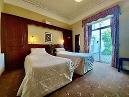 Belvedere Lodge
