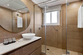 Ramada Hotel & Suites by Wyndham Costa del Sol