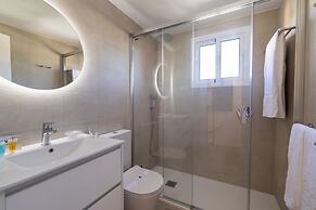 Ramada Hotel & Suites by Wyndham Costa del Sol