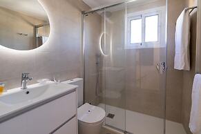 Ramada Hotel & Suites by Wyndham Costa del Sol