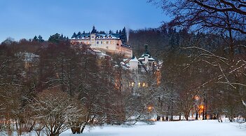 Chateau Monty Spa Resort