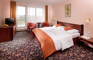 Chateau Monty Spa Resort