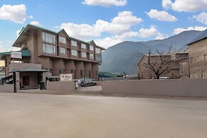 Sterling Manali