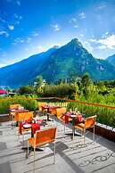 Sterling Manali