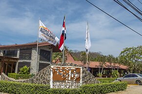 Nacazcol Hotel and Villas