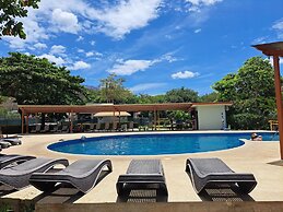 Nacazcol Hotel and Villas