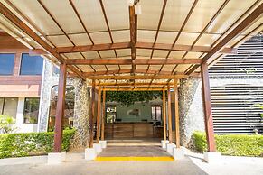 Nacazcol Hotel and Villas