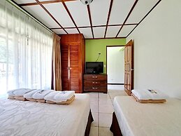 Nacazcol Hotel and Villas