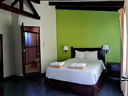 Nacazcol Hotel and Villas