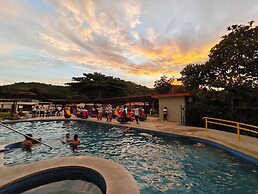 Nacazcol Hotel and Villas