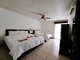 Nacazcol Hotel and Villas