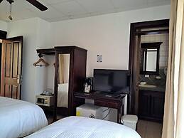 Nacazcol Hotel and Villas