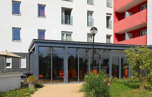 Appart'hôtel Odalys City - Bioparc Lyon Est