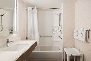 Holiday Inn Express & Suites Mobile West I-10 by IHG