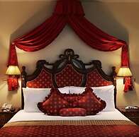 Hotel The Royal Plaza