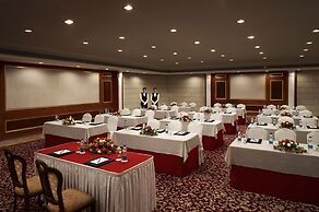 Hotel The Royal Plaza