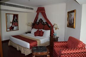 Hotel The Royal Plaza