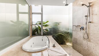 Oaks Casuarina Santai Resort