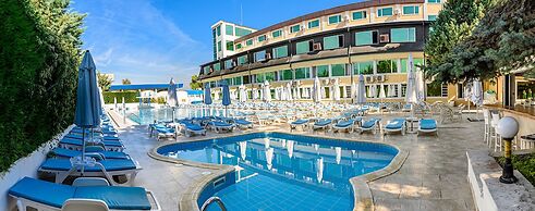 Montecito Hotel