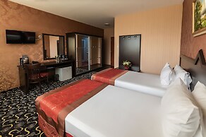 Montecito Hotel