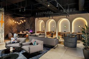 Moxy Belfast City