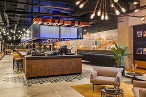 Moxy Belfast City
