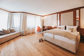 MANNI The Hotel