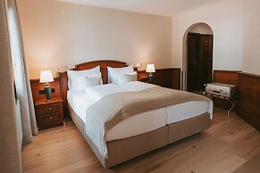MANNI The Hotel