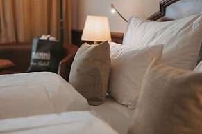 MANNI The Hotel