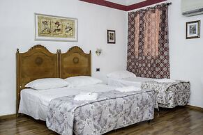 Piccolo Hotel