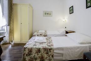 Piccolo Hotel