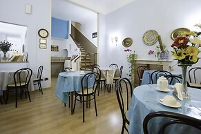 Piccolo Hotel