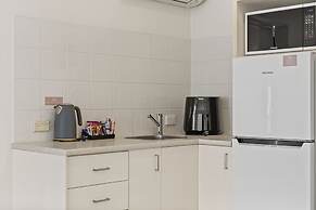 Terrigal Sails Serviced Apartments