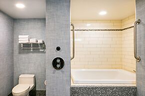Quality Inn & Suites Levis