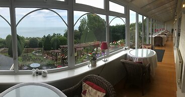 Luccombe Hall Hotel