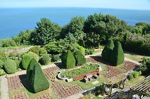 Luccombe Hall Hotel
