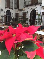 Los Patios Hotel