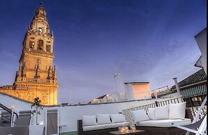 Los Patios Hotel