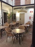 Los Patios Hotel