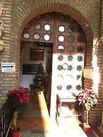 Los Patios Hotel