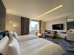 Monarch Plaza Hotel
